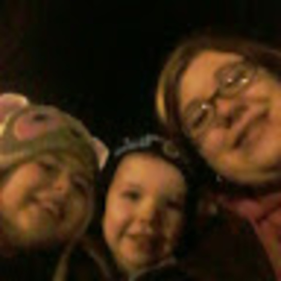 Meet your Posher, Stefani - Picture 1 of 1